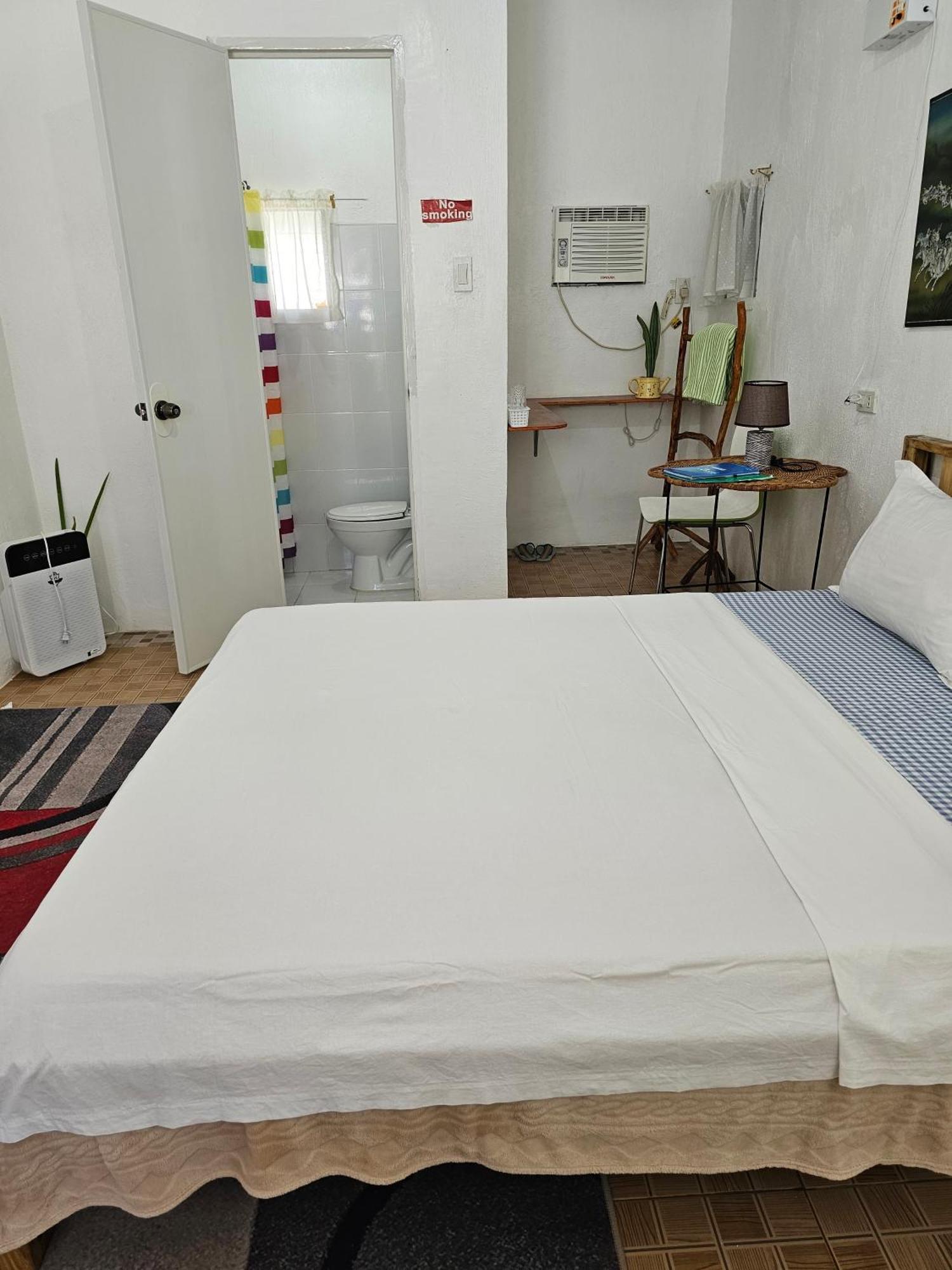 D & N Lodge Daanbantayan Екстер'єр фото